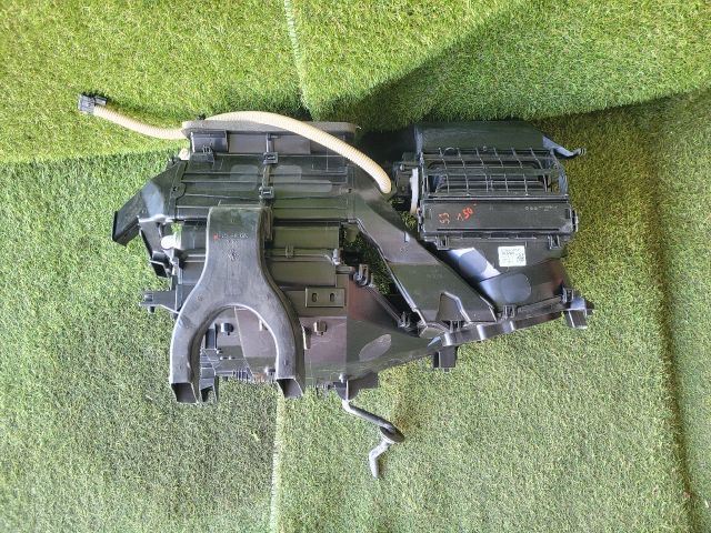 bontott SUZUKI VITARA Fűtés Box