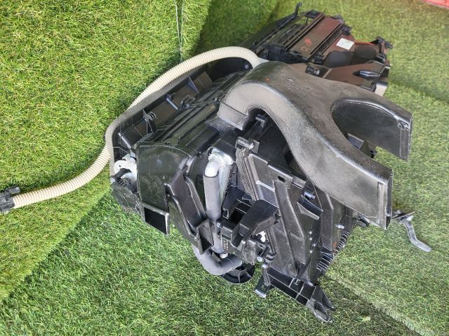 bontott SUZUKI VITARA Fűtés Box