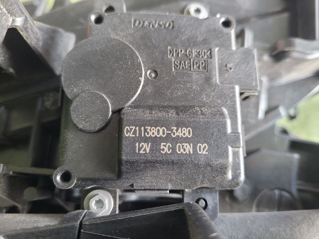 bontott SUZUKI VITARA Fűtés Box