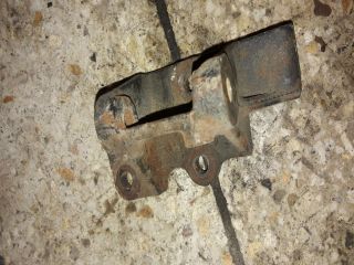 bontott SUZUKI VITARA Generátor Tartó Bak