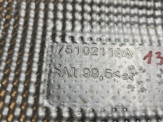 bontott SUZUKI VITARA Hátsó Kipufogó Dob Hővédő Lemez