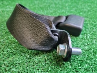 bontott SUZUKI VITARA Hátsó középső Biztonsági Öv Csat