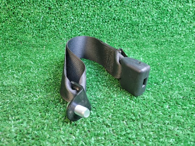 bontott SUZUKI VITARA Hátsó középső Biztonsági Öv Csat