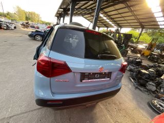 bontott SUZUKI VITARA Hátsó középső Fejtámla