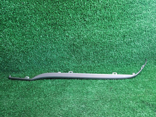 bontott SUZUKI VITARA Hátsó középső Lökhárító