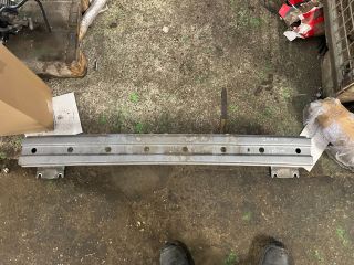 bontott SUZUKI VITARA Hátsó Lökhárító Merevítő (Fém)