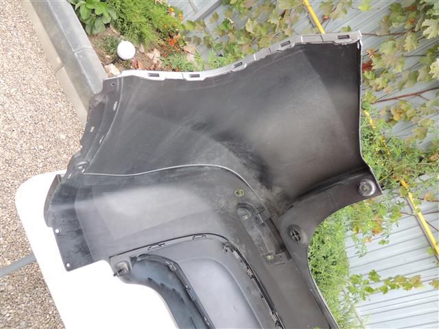 bontott SUZUKI VITARA Hátsó Lökhárító (Részeivel)