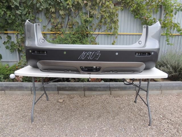 bontott SUZUKI VITARA Hátsó Lökhárító (Részeivel)