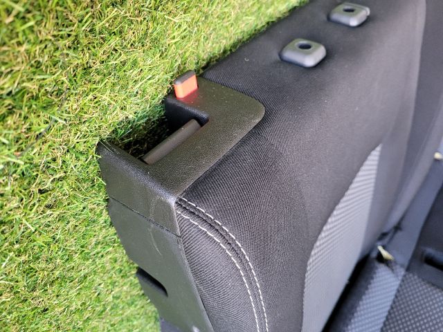 bontott SUZUKI VITARA Hátsó Ülés Szett