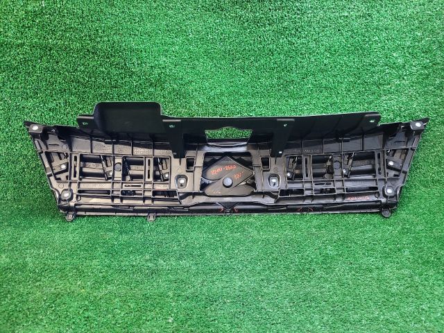 bontott SUZUKI VITARA Hűtőrács