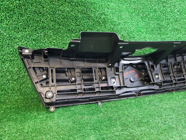 bontott SUZUKI VITARA Hűtőrács