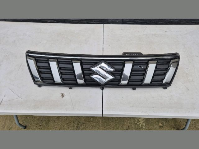 bontott SUZUKI VITARA Hűtőrács