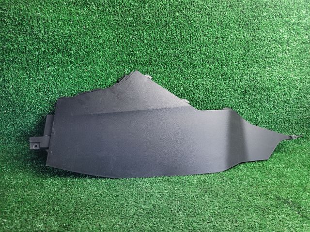 bontott SUZUKI VITARA Jobb Alsó Műszerfal Burkolat