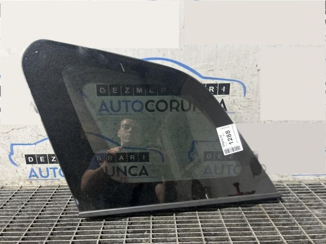 bontott SUZUKI VITARA Jobb C Oszlop Oldalablak Üveg