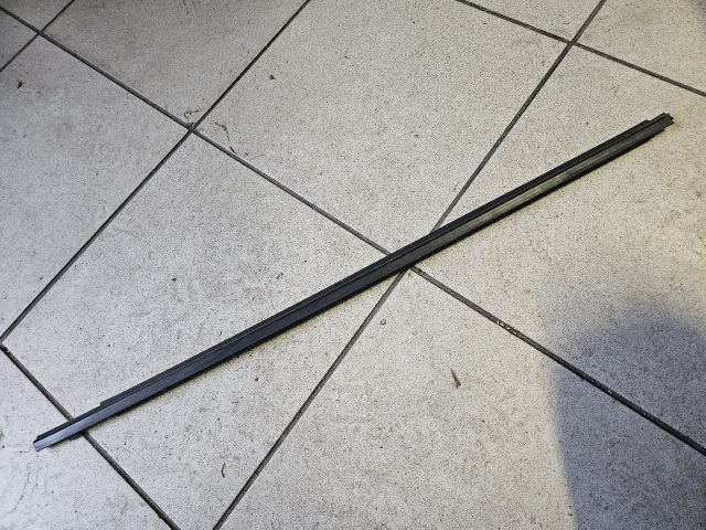 bontott SUZUKI VITARA Jobb első Ablak Díszléc