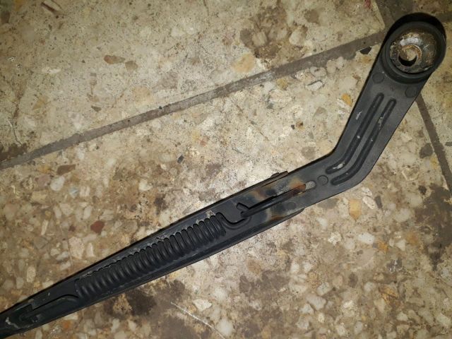 bontott SUZUKI VITARA Jobb első Ablaktörlő Kar