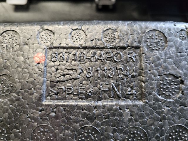 bontott SUZUKI VITARA Jobb első Ajtó Kárpit