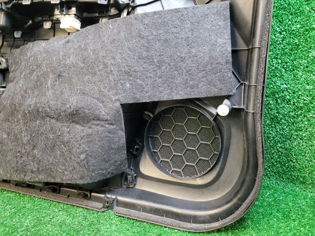 bontott SUZUKI VITARA Jobb első Ajtó Kárpit