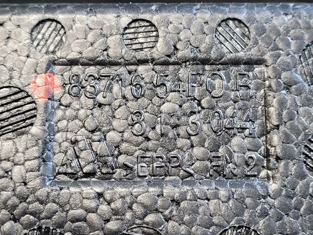 bontott SUZUKI VITARA Jobb első Ajtó Kárpit