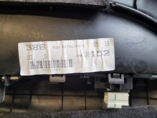 bontott SUZUKI VITARA Jobb első Ajtó Kárpit