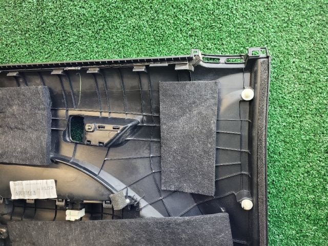 bontott SUZUKI VITARA Jobb első Ajtó Kárpit