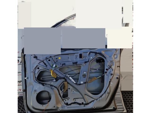 bontott SUZUKI VITARA Jobb első Ajtó (Üres lemez)