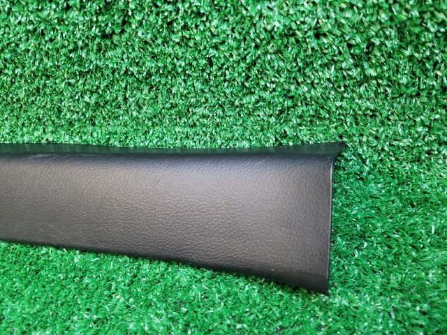 bontott SUZUKI VITARA Jobb első Belső Küszöb Burkolat