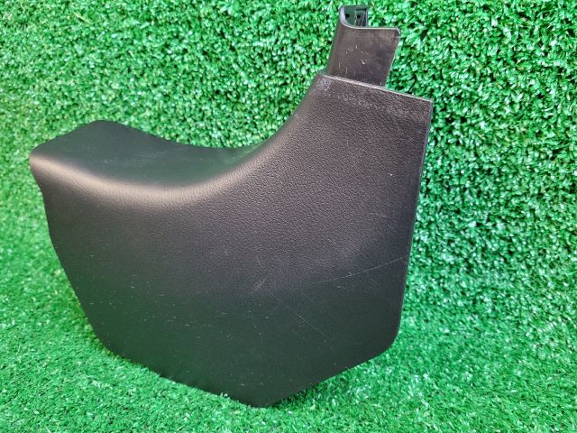 bontott SUZUKI VITARA Jobb első Belső Küszöb Burkolat