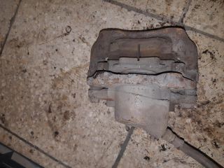 bontott SUZUKI VITARA Jobb első Féknyereg Munkahengerrel