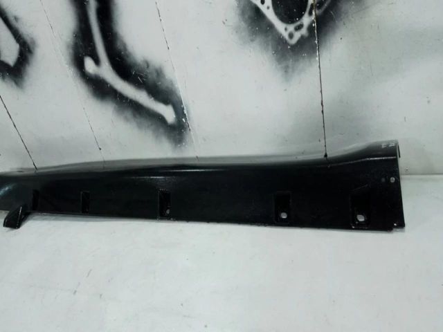 bontott SUZUKI VITARA Jobb első Küszöb Díszléc
