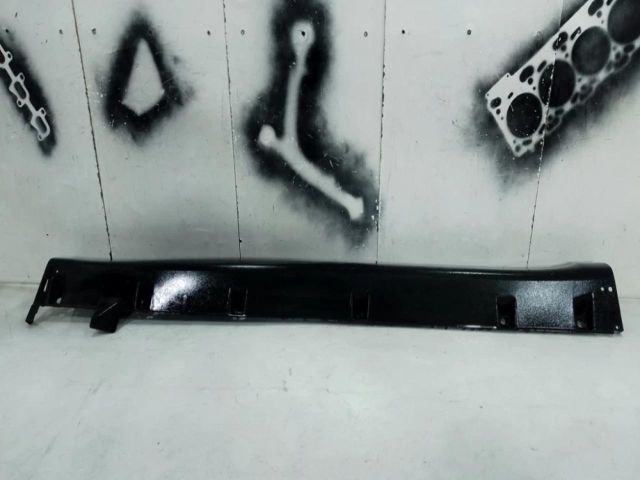 bontott SUZUKI VITARA Jobb első Küszöb Díszléc