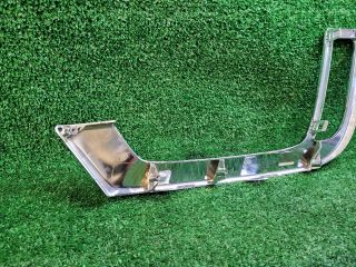 bontott SUZUKI VITARA Jobb első Lökhárító Díszléc