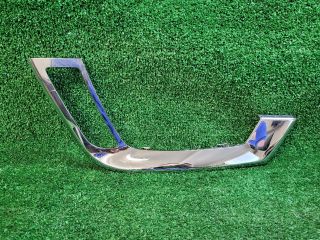 bontott SUZUKI VITARA Jobb első Lökhárító Díszléc