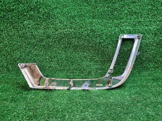 bontott SUZUKI VITARA Jobb első Lökhárító Díszléc