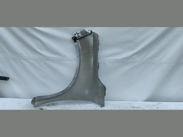 bontott SUZUKI VITARA Jobb első Sárvédő