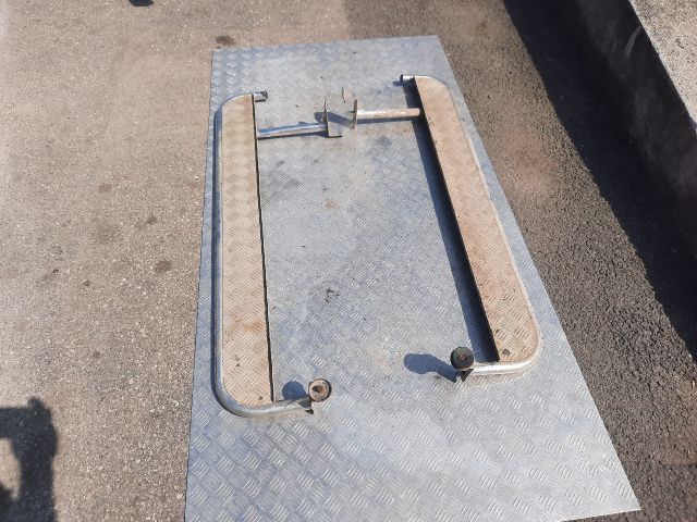 bontott SUZUKI VITARA Jobb Fellépő