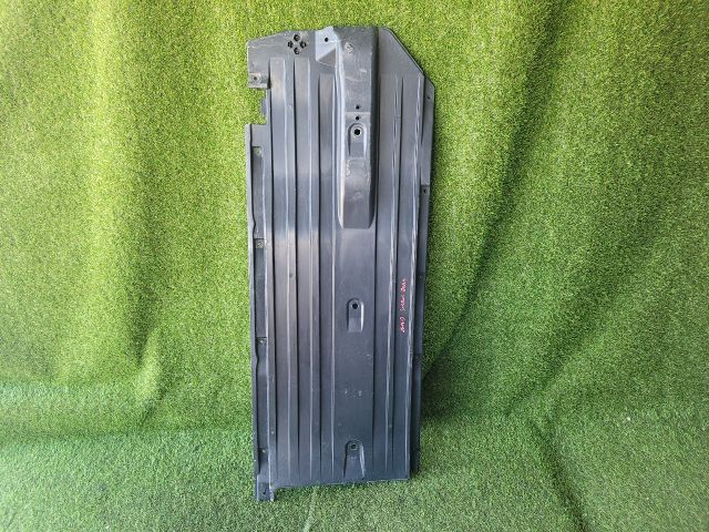 bontott SUZUKI VITARA Jobb Fenéklemez