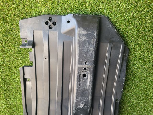 bontott SUZUKI VITARA Jobb Fenéklemez