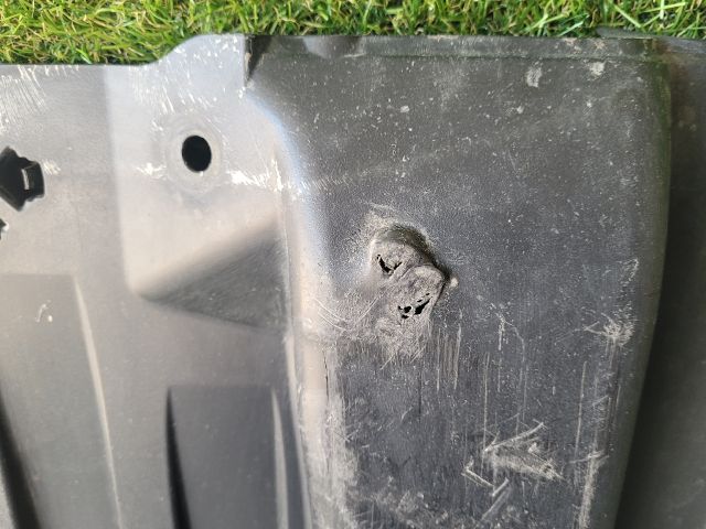 bontott SUZUKI VITARA Jobb Fenéklemez