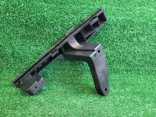 bontott SUZUKI VITARA Jobb Fényszóró Tartó