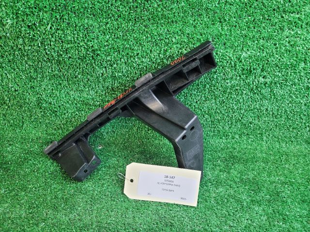 bontott SUZUKI VITARA Jobb Fényszóró Tartó