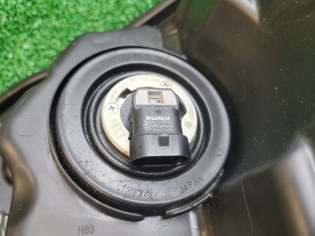 bontott SUZUKI VITARA Jobb Fényszóró