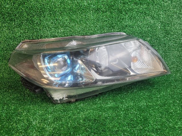 bontott SUZUKI VITARA Jobb Fényszóró