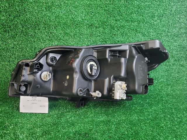 bontott SUZUKI VITARA Jobb Fényszóró