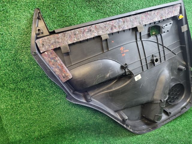 bontott SUZUKI VITARA Jobb hátsó Ajtó Kárpit