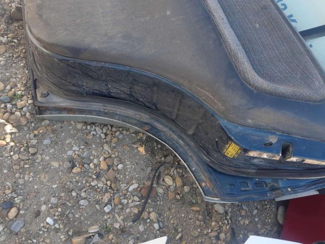 bontott SUZUKI VITARA Jobb hátsó Ajtó (Üres lemez)