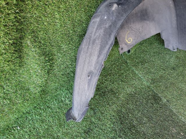 bontott SUZUKI VITARA Jobb hátsó Dobbetét (Kerékjárati, Műanyag)