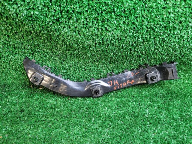 bontott SUZUKI VITARA Jobb hátsó Oldal Lökhárító Tartó (Műanyag)