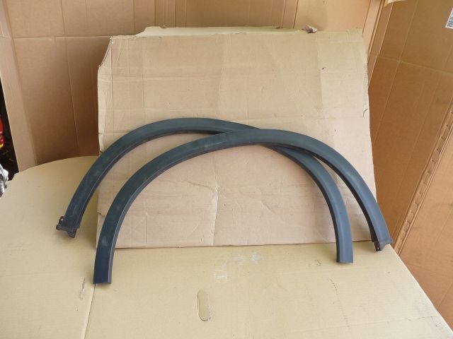 bontott SUZUKI VITARA Jobb hátsó Sárvédő Díszléc