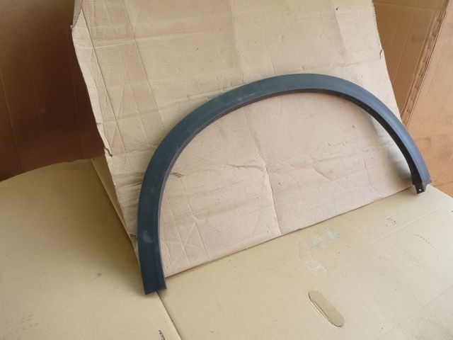 bontott SUZUKI VITARA Jobb hátsó Sárvédő Díszléc